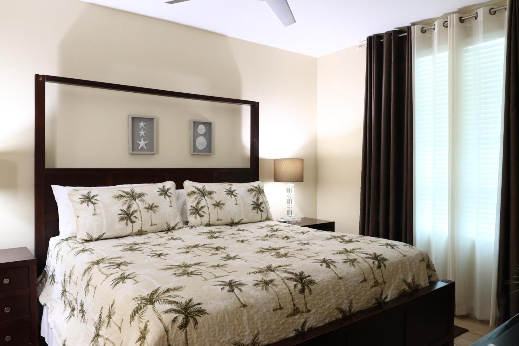 Aqua 1504 Beachfront Condo With Free Beach Chairs Panama City Beach Esterno foto