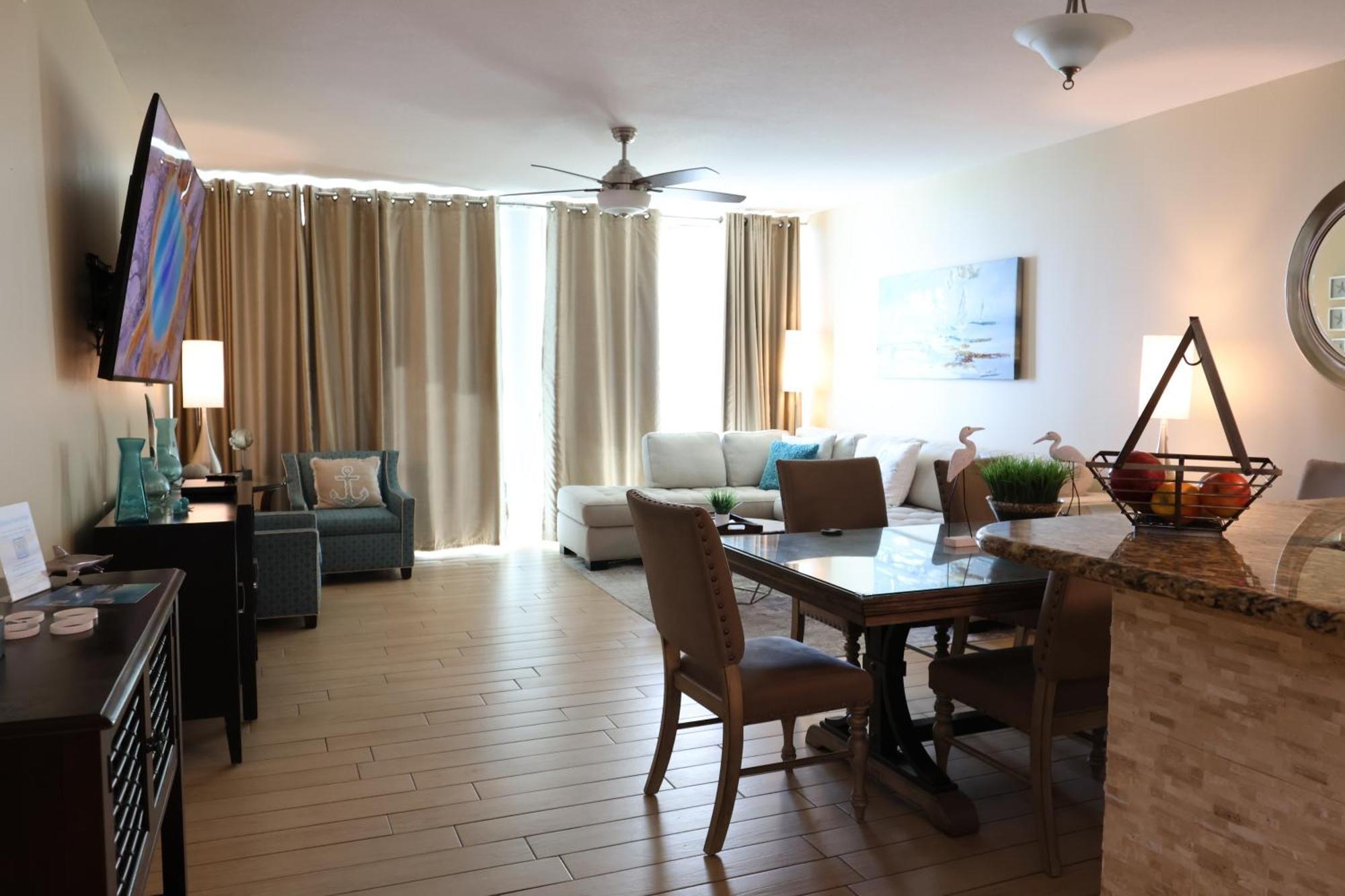 Aqua 1504 Beachfront Condo With Free Beach Chairs Panama City Beach Esterno foto
