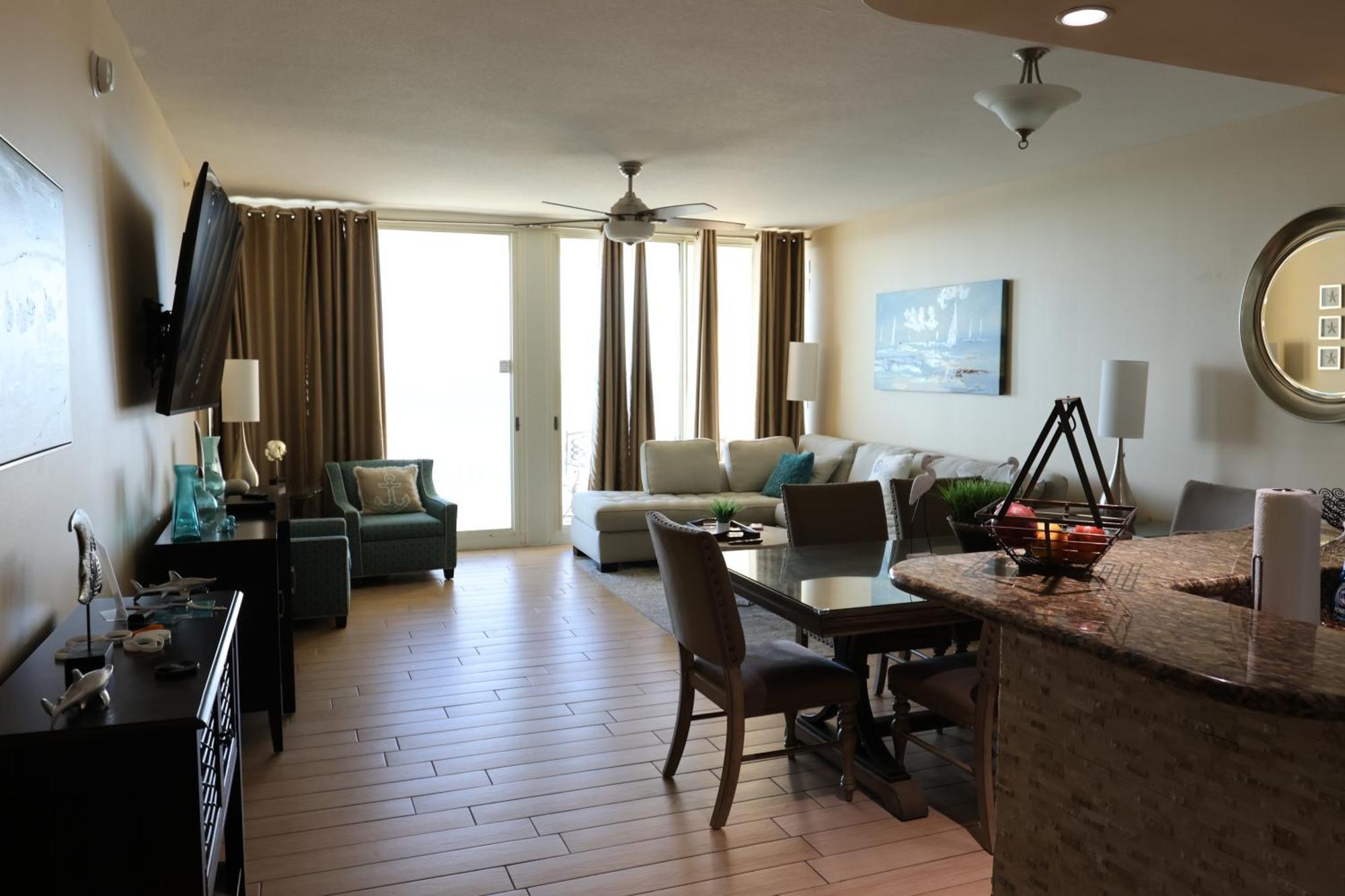 Aqua 1504 Beachfront Condo With Free Beach Chairs Panama City Beach Esterno foto