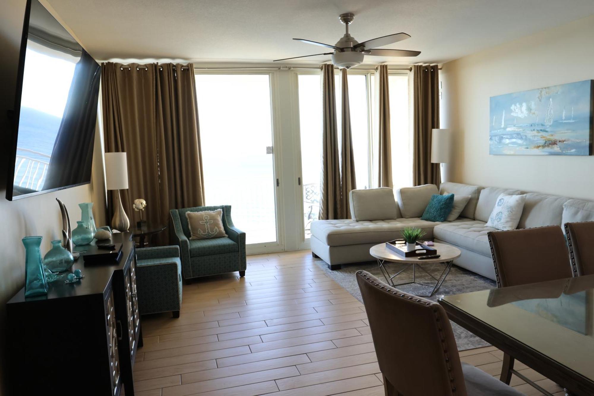 Aqua 1504 Beachfront Condo With Free Beach Chairs Panama City Beach Esterno foto